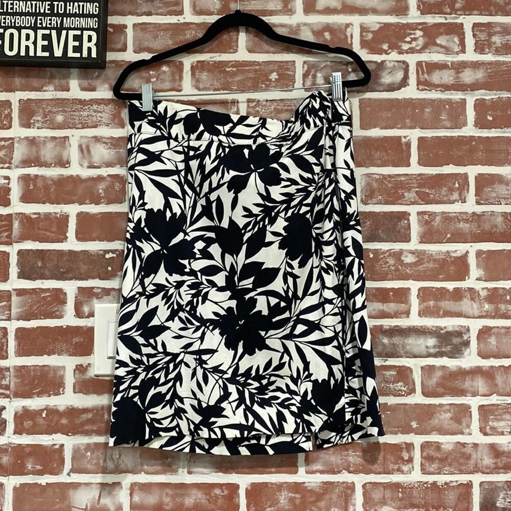 Alfani Black White Floral Pencil Skirt Size 12 Stretch Work Office